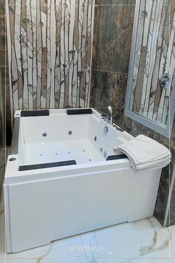 Redamare Suite ลาโกปาเตรีย ภายนอก รูปภาพ